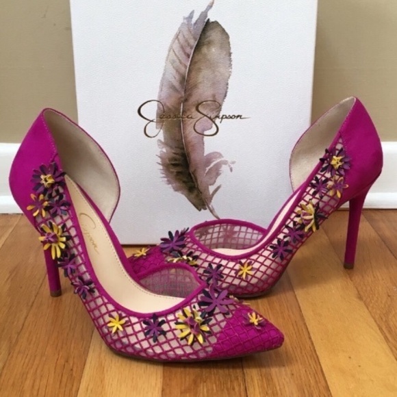 jessica simpson leighah pump